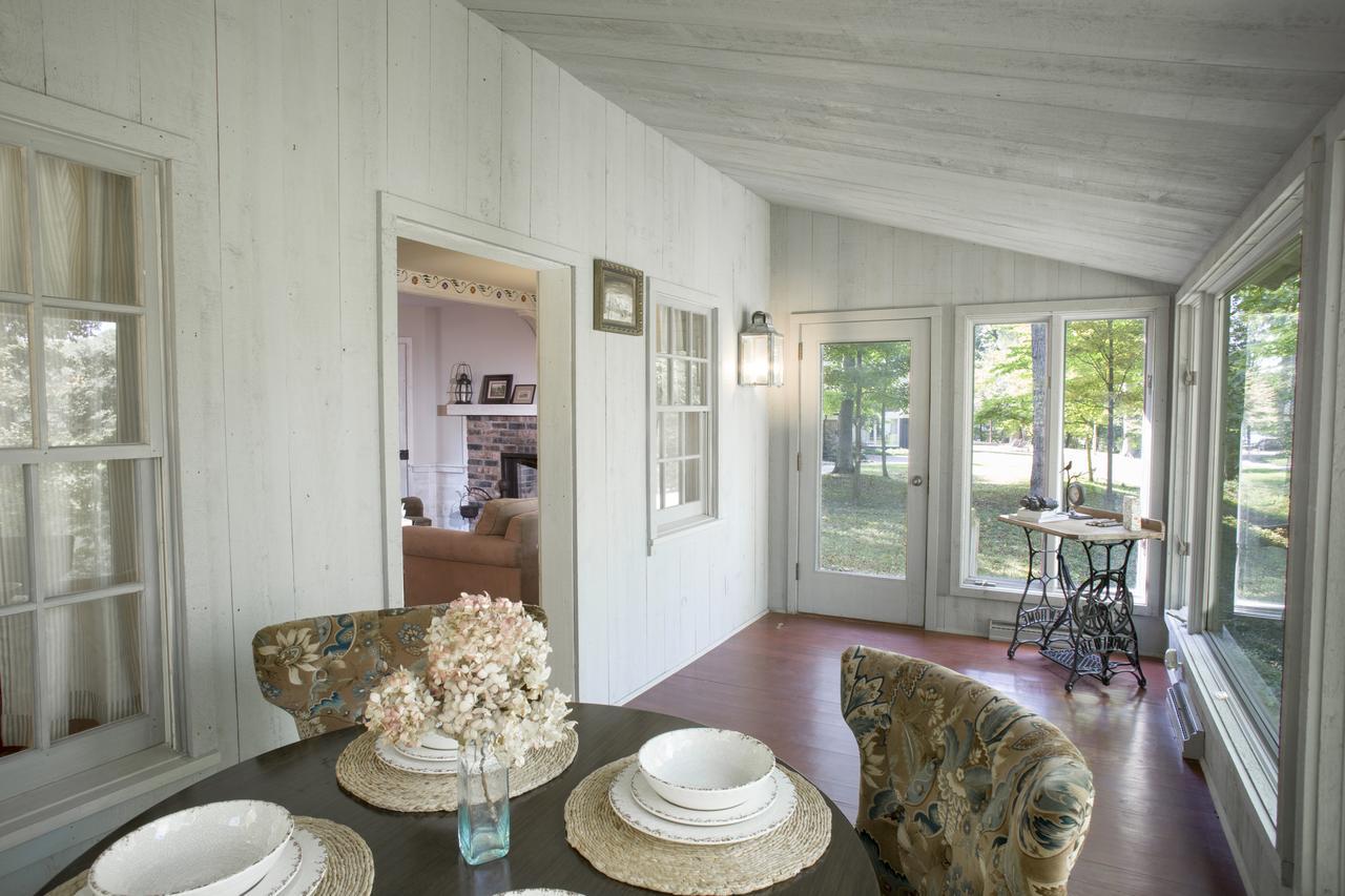 The Morris Estate Bed & Breakfast Niles Exterior photo